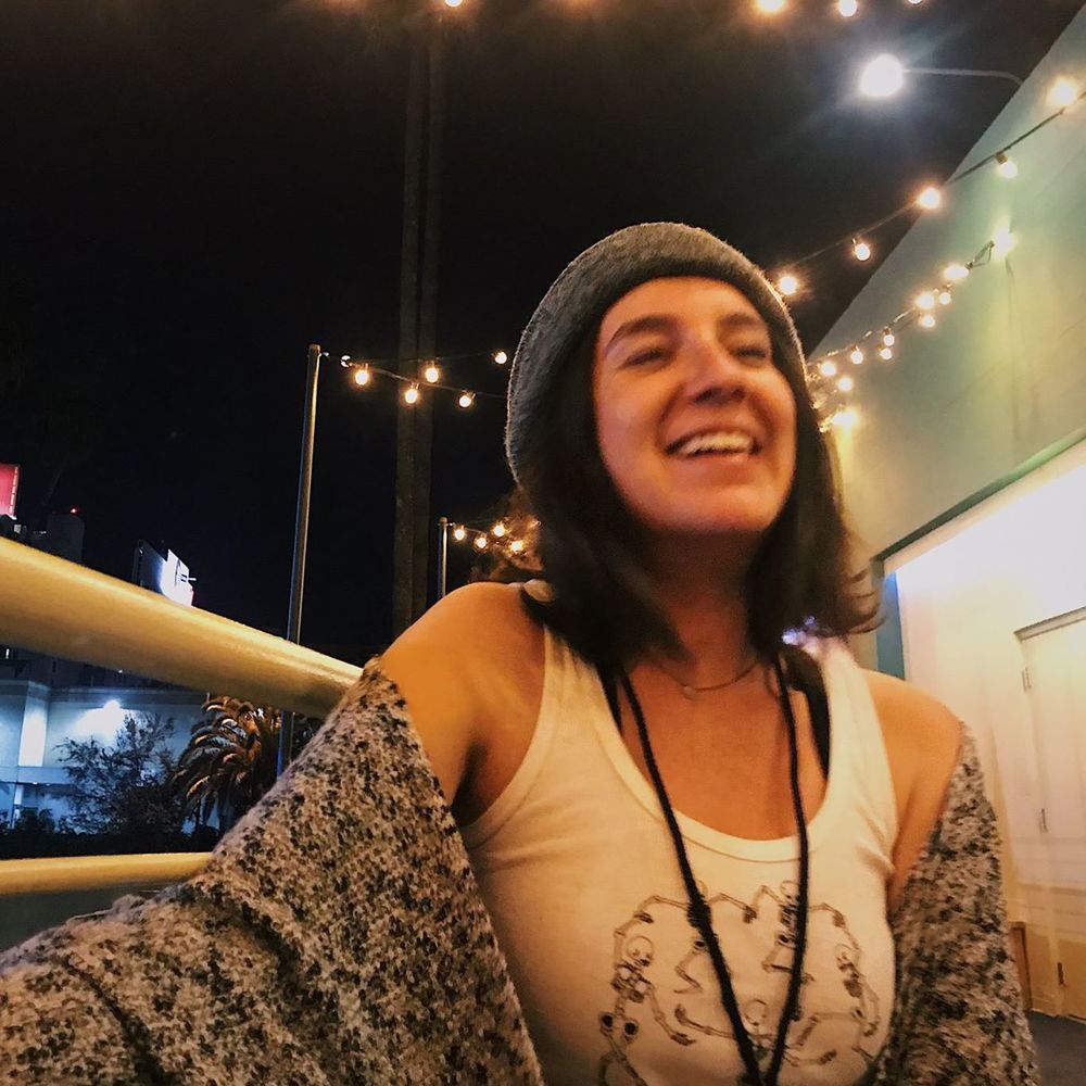 Meet your Posher, Caira